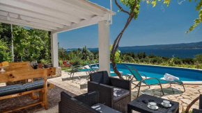 Villa Ivo - house with pool
